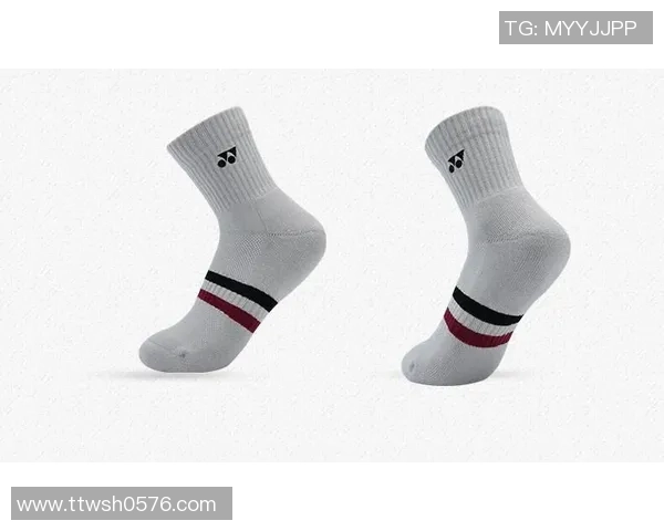 网球装备选购指南：如何选择适合的高性能球袜推荐